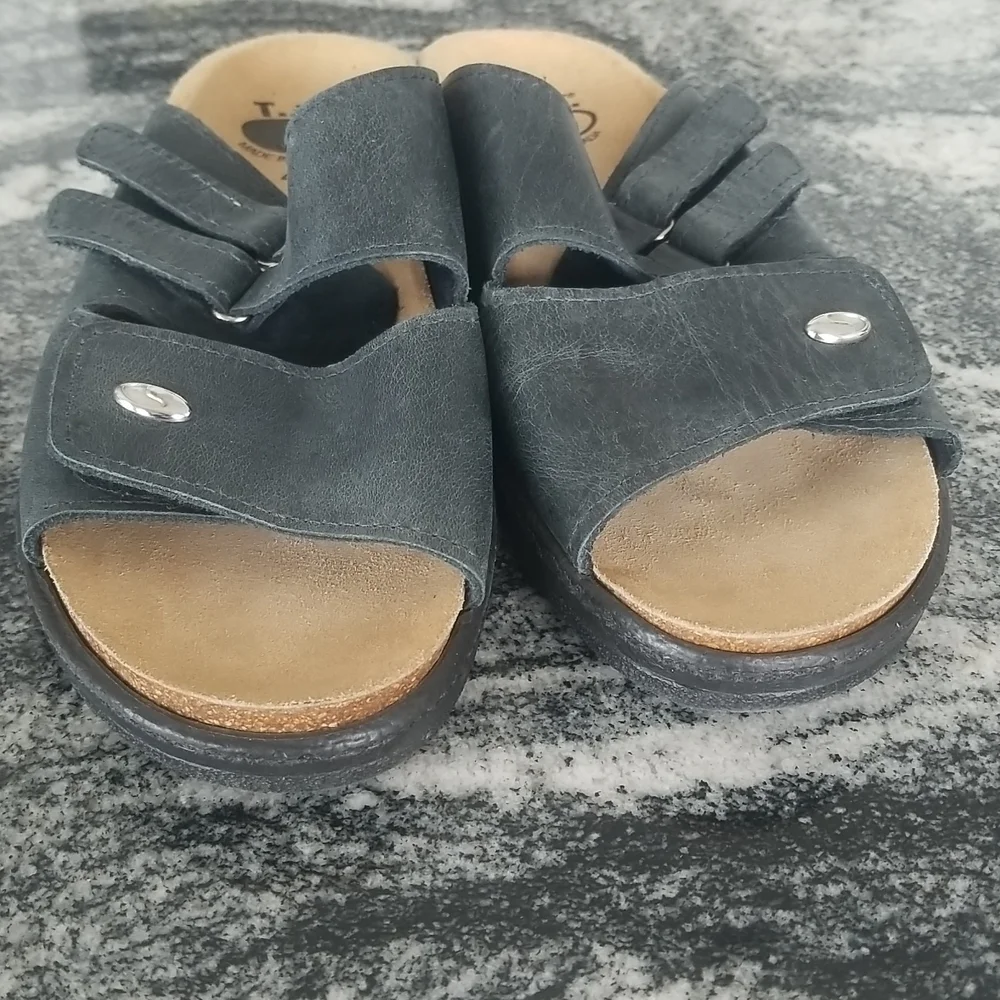 T.S.K. Made in Canada ❤ Sz 40 ❤ Like New ❤ Handmade Sustainable Leather European - Picture 5 of 10